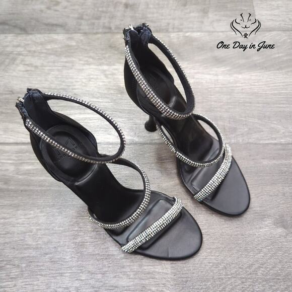 Marc Fisher Jeweled Ankle Strap Heels Size 5.5 - Picture 1 of 7